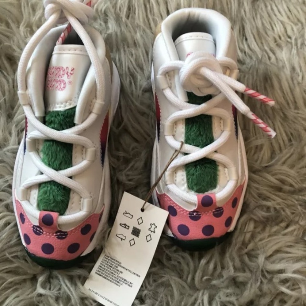 Reebok infants Iverson Question Mid X CandyLand Basketball H05605 White/Green.